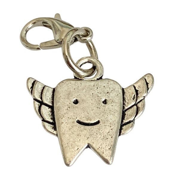 Silver Dental Tooth Fairy Clip On Charm Dentist Hygienist Assistant Office Gift - Picture 1 of 6